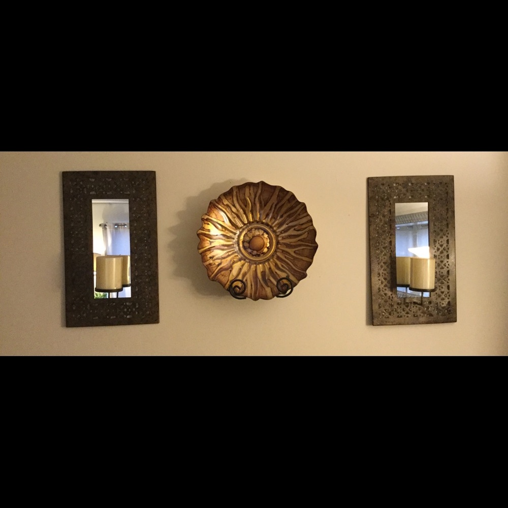 Decorated wall bowl with candle holders